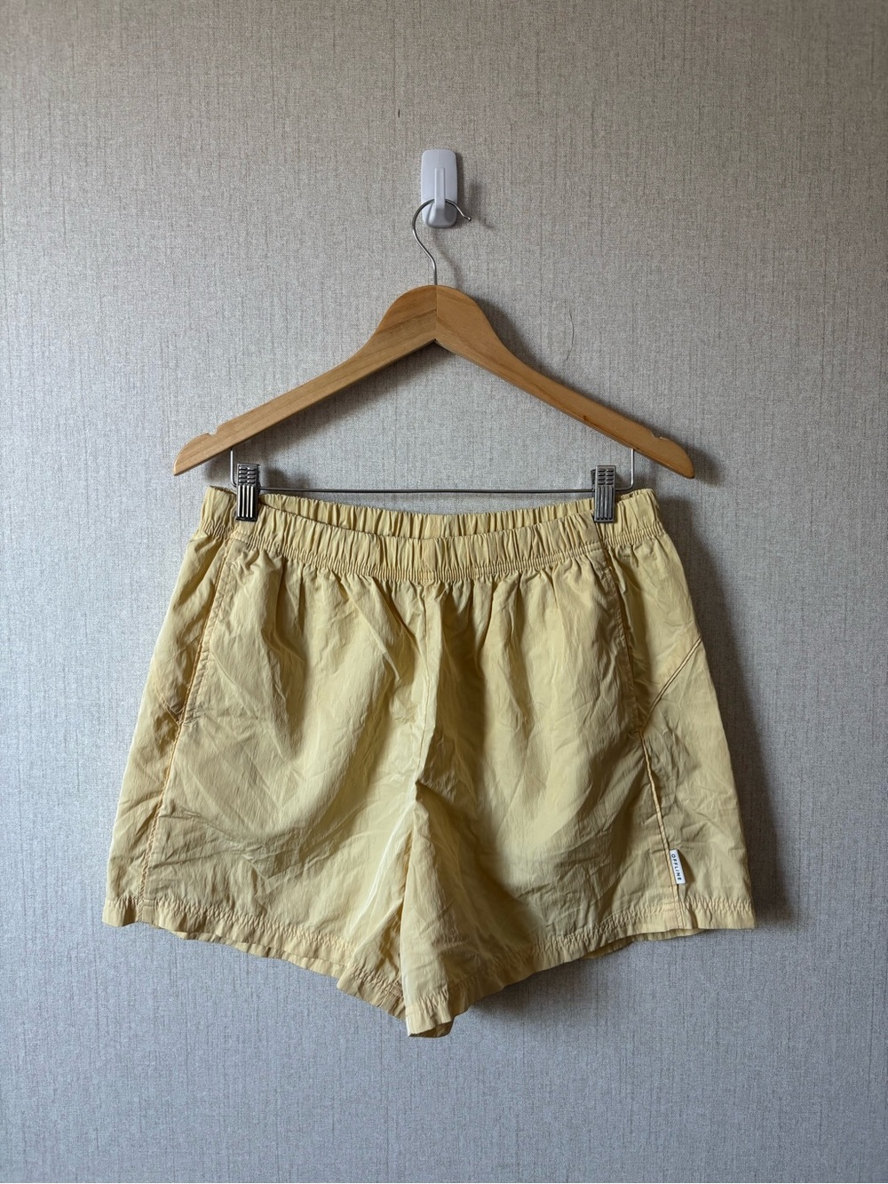 aerie Lightweight Elastic-Waist Athletic Shorts - Pale Yellow